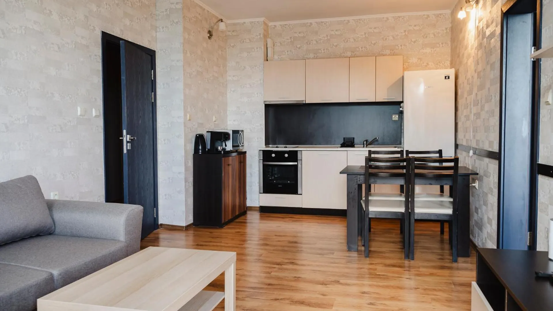 Yalta Apartment Golden Sands